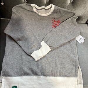 Hallmark Gray and White Cozy Sweatshirt